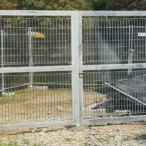 cancello grigliato - recinzioni Lombardia - Pali - Reti